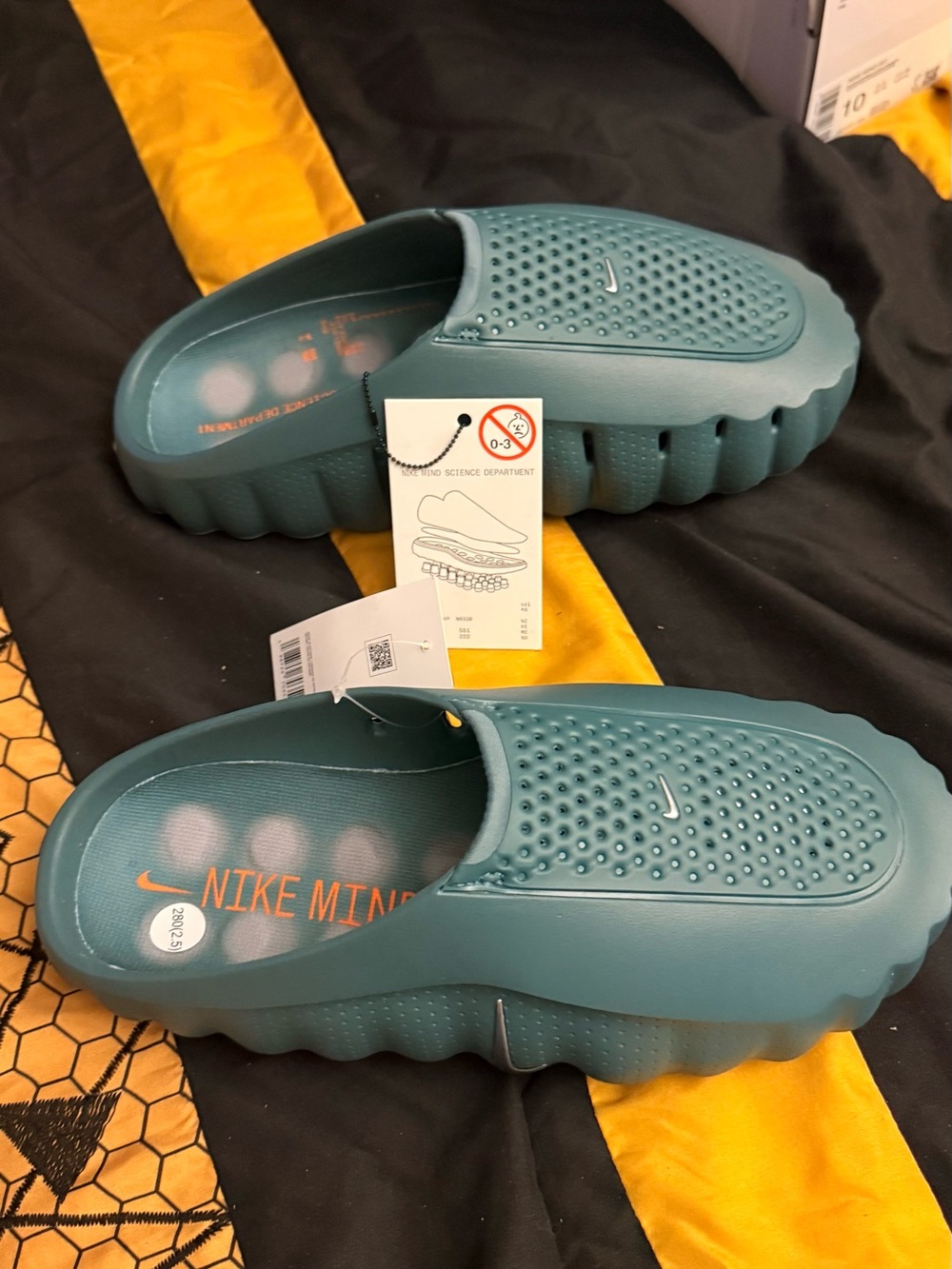 Nike Mind 001 Mineral Green